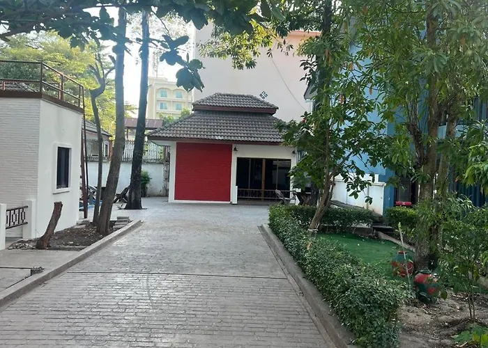 Nine Blue Garden Villa