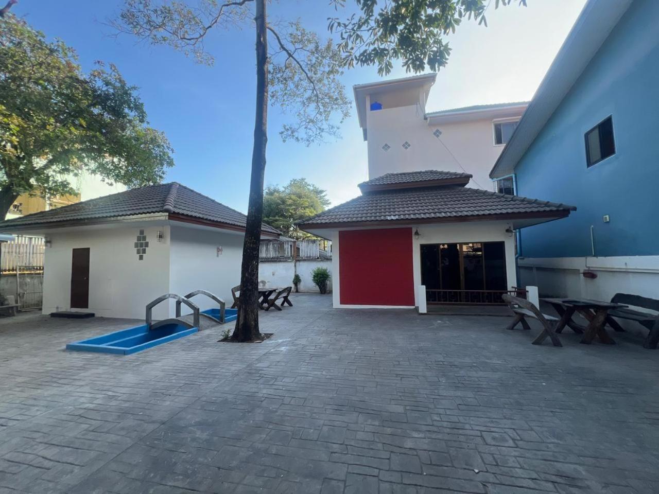 Villa Nine Blue Garden